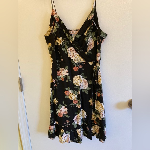 BOG Collection Dresses & Skirts - Floral wrap dress